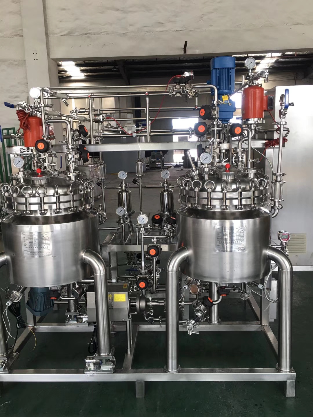 50L注射劑配液系統1.jpg 50L注射劑配液系統1.jpg